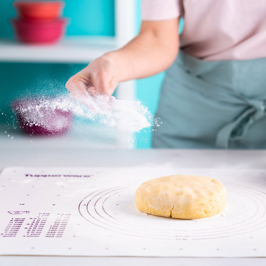 tupperware backblech rutschfeste matte mit messskalen